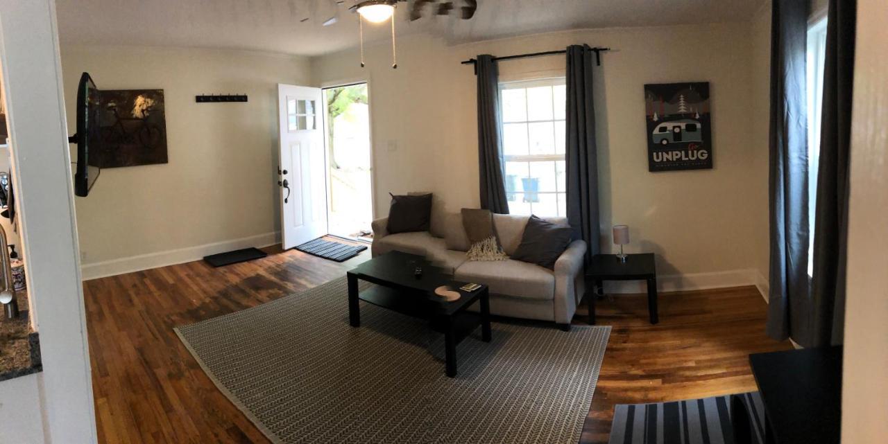 Renovated Space Close To Downtown - A ダーラム エクステリア 写真